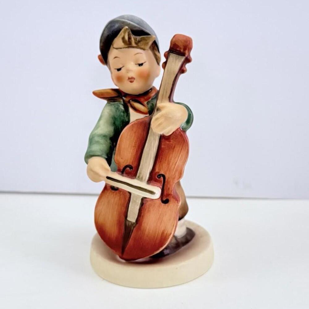 Vintage Figurine Hummel #186 "Sweet Music" W. Germany 5"